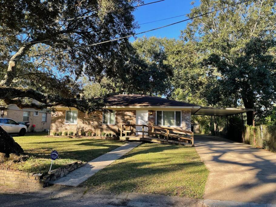 Feels Like Home Escape, 1/2 Mile To Beach Gulfport Luaran gambar